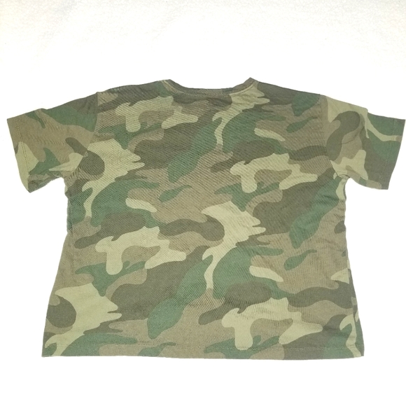 Hollister Green Camo T Shirt sold - Picture 2 of 4